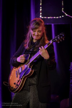 Fotografien vom Konzert mit Christina Lux, aufgenommen am 15.3.2026 im Pavillon der IG Kultur in Sindelfingen von Eberhard Weinmann