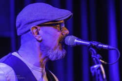 Fotografien vom Konzert mit Christina Lux, aufgenommen am 15.3.2026 im Pavillon der IG Kultur in Sindelfingen von Eberhard Weinmann