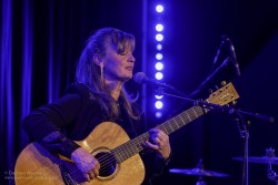 Fotografien vom Konzert mit Christina Lux, aufgenommen am 15.3.2026 im Pavillon der IG Kultur in Sindelfingen von Eberhard Weinmann